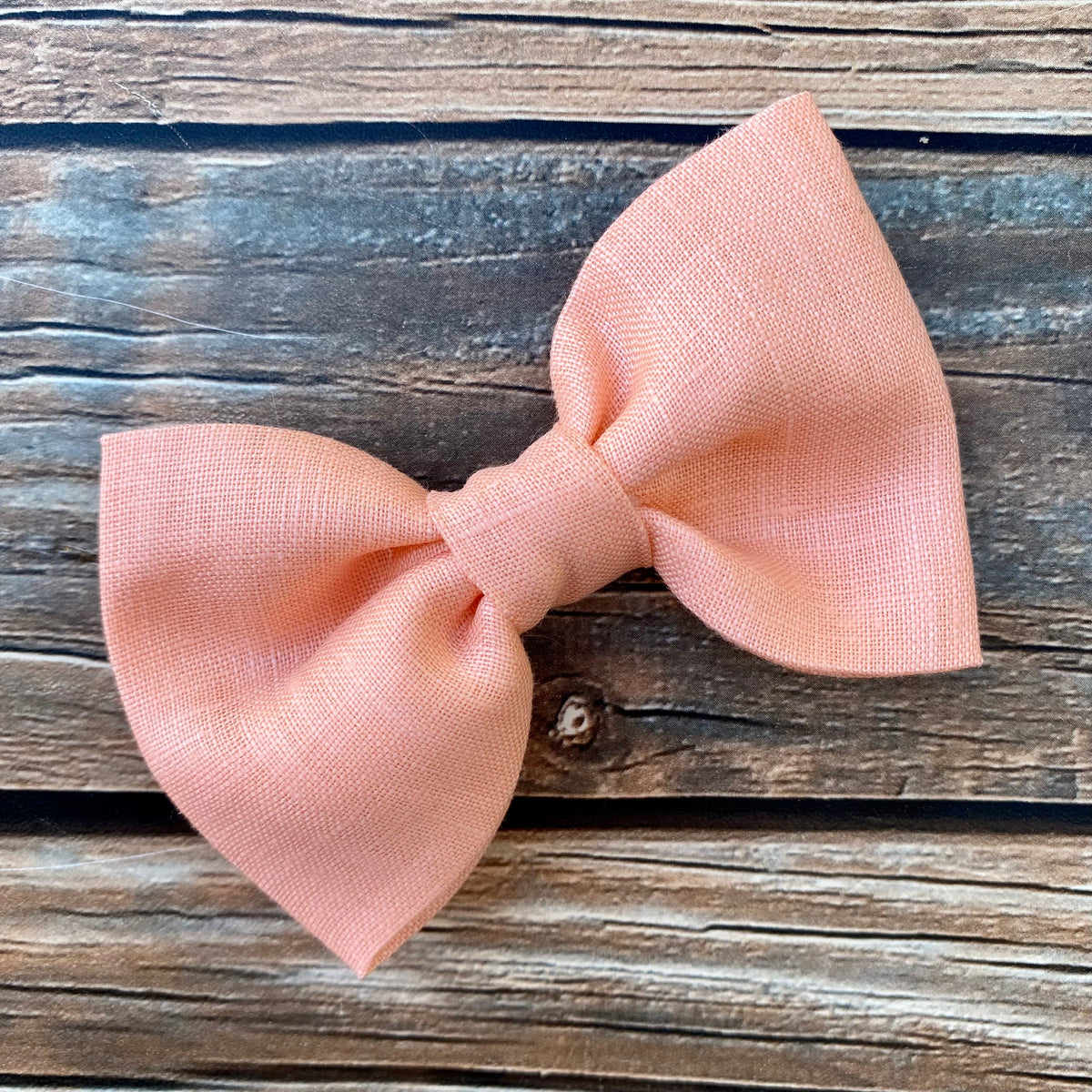 Hop Into Spring Linen Classic Bow