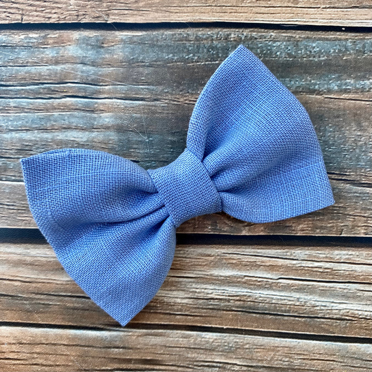 Hop Into Spring Linen Classic Bow